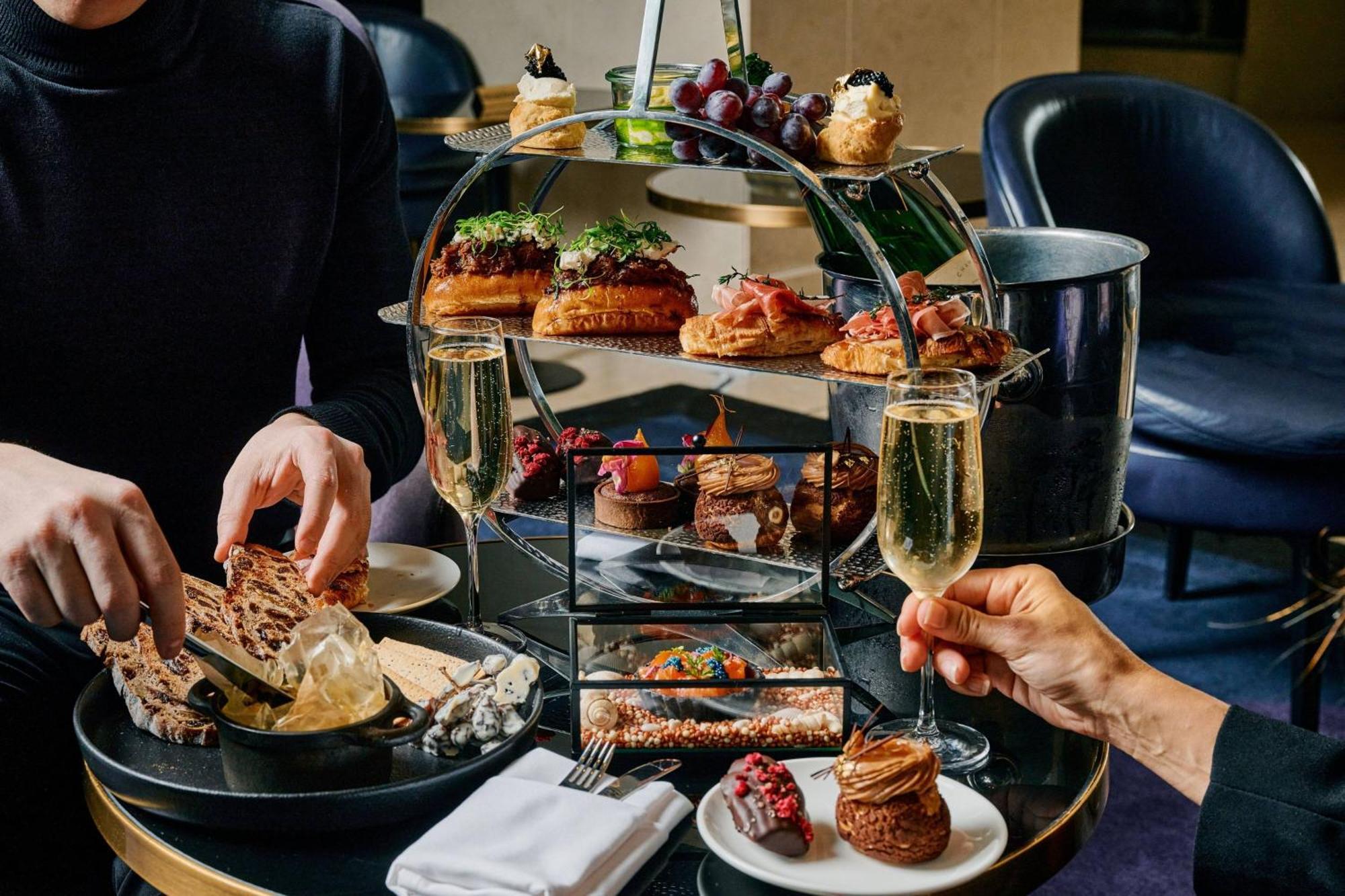 เดอะ เวสทิน เมลเบิร์น Hotel ภายนอก รูปภาพ Afternoon tea at the Mandarin Oriental, London